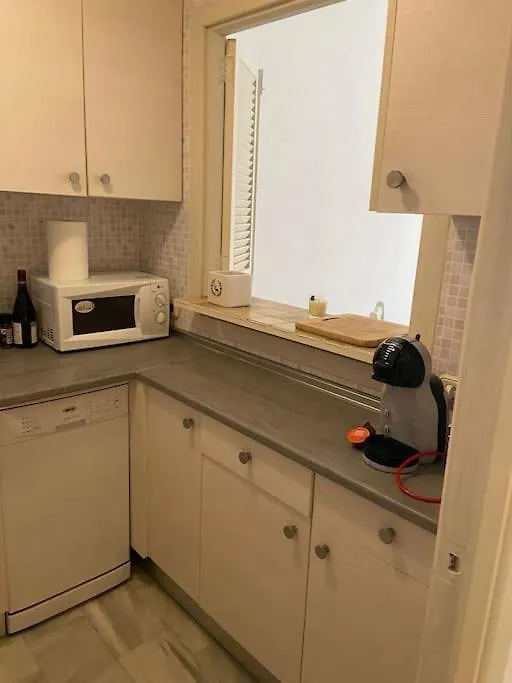 Apartment 2 Bedroom Flat In Golden Mile For 4 People Max Marbella
