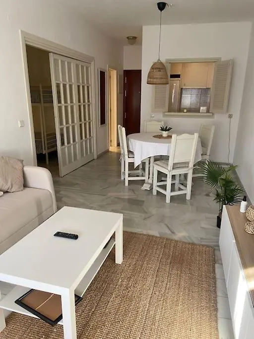 2 Bedroom Flat In Golden Mile For 4 People Max contacts